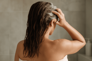 Hårreparerande ingredienser: Upptäck kraften hos hydrolyserade proteiner och bindningsbyggare