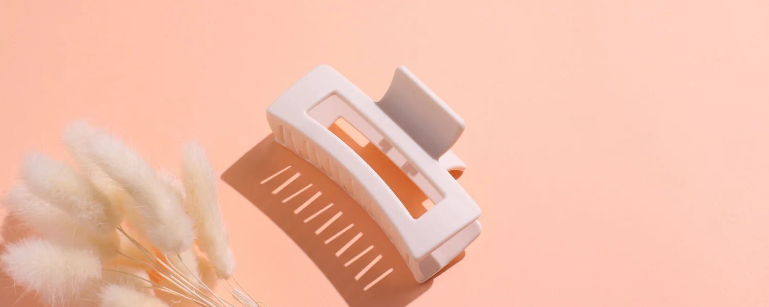 Hårspänne: Guide till hur du piffar upp håret med ett hårspänne