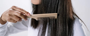 Varför ser mitt hår stripigt ut? Orsaker och lösningar för livlösa hårstrån