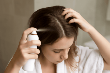 Hur man får bort olja ur håret utan att tvätta: Snabba och enkla lösningar för fräscht hår