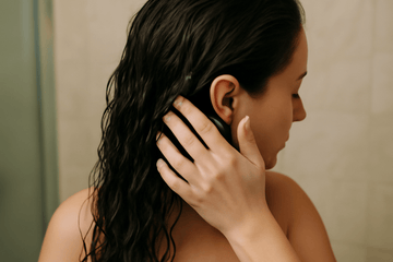 Bör jag återfukta mitt hår varje dag? Hitta rätt balans för din hårtyp