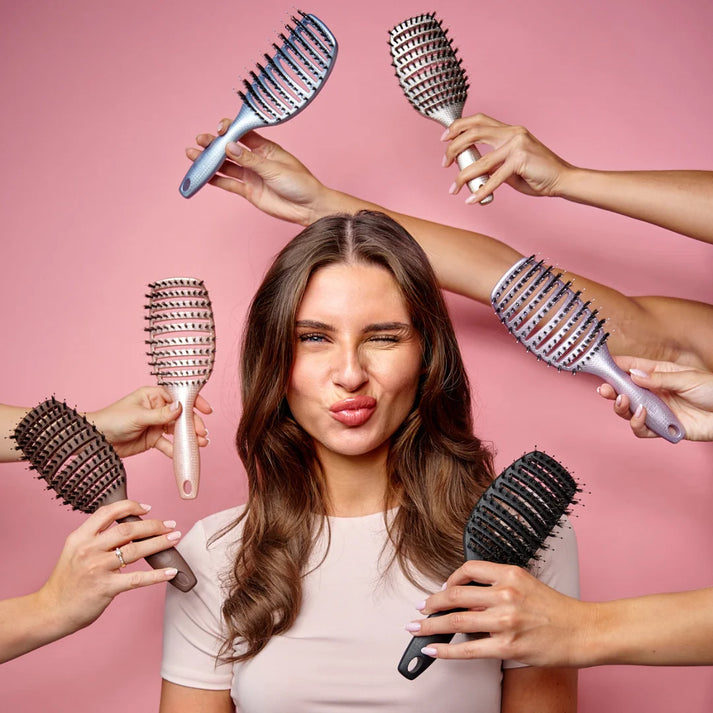 2 st Curvy Brush + Gratis Gåva